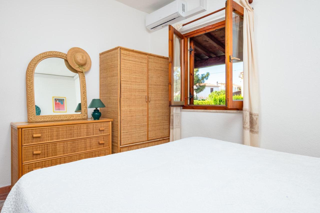Holiday House Li Piri ซาน เตโอโดโร ภายนอก รูปภาพ